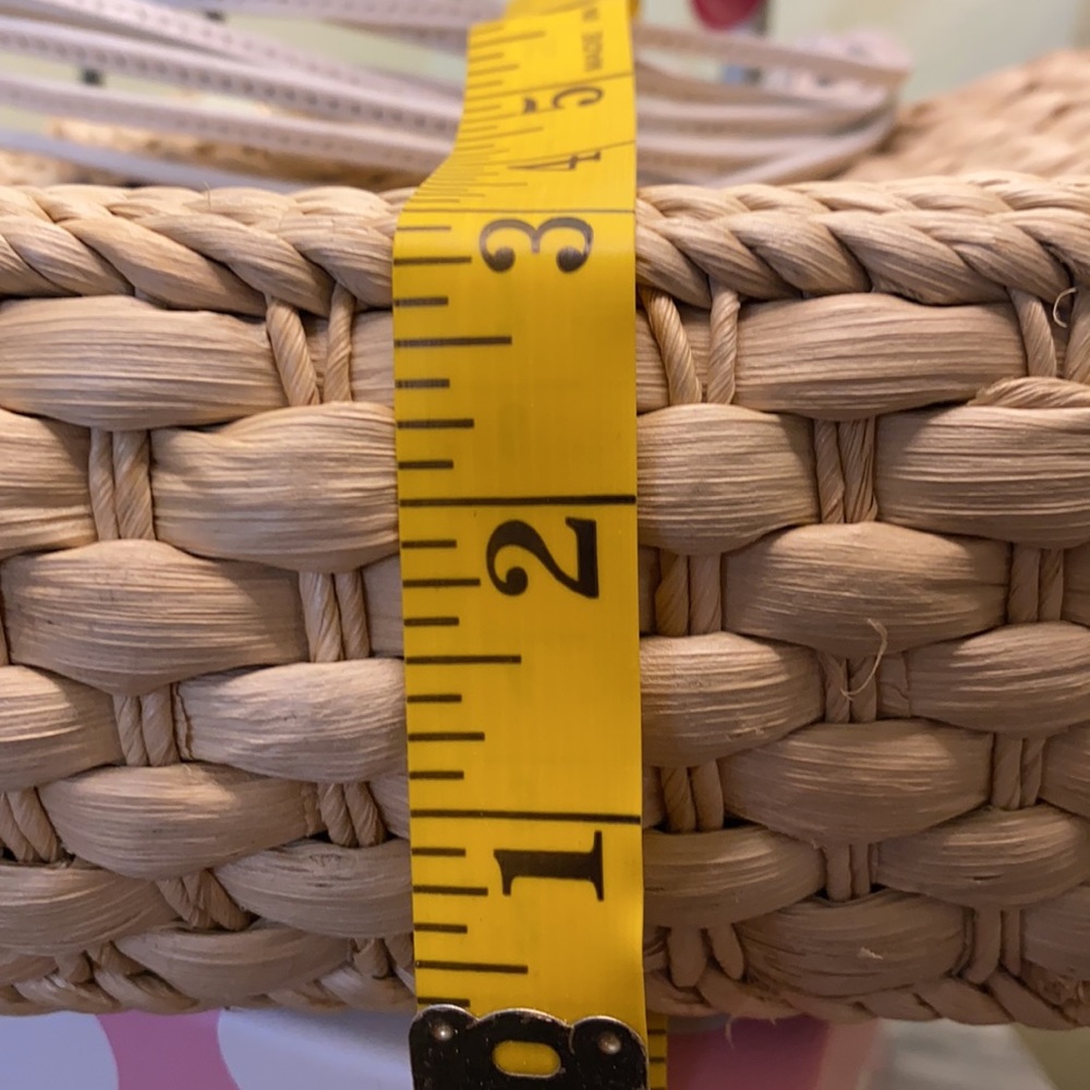 Kate Spade Wicker - Picture 13 of 13
